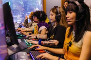 Riot Games celebró el lanzamiento del nuevo agente del juego con la comunidad de VALORANT en La Bestia, icónico espacio de la cultura musical en la Ciudad de México
