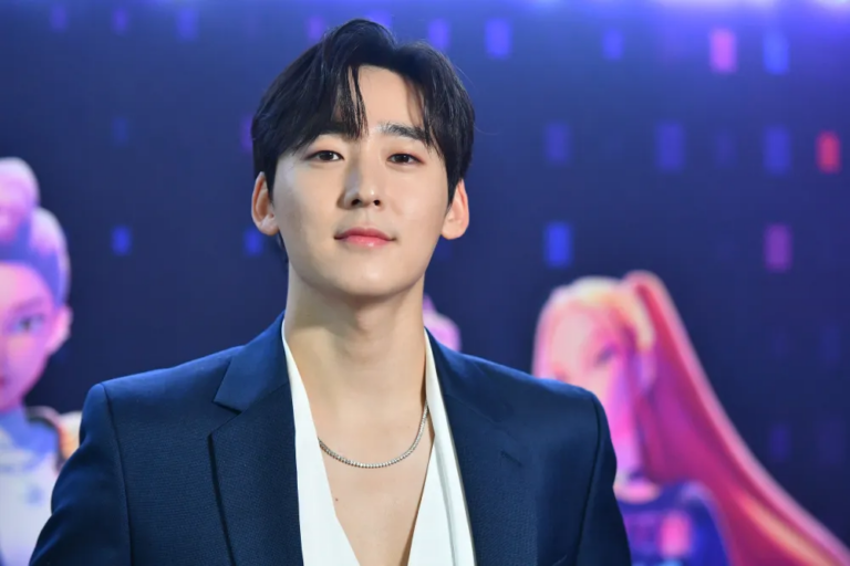 ¡KEVIN WOO ESTÁ LISTO PARA ENCENDER LA CCXPMX26 CON LO MEJOR DEL K-POP! 